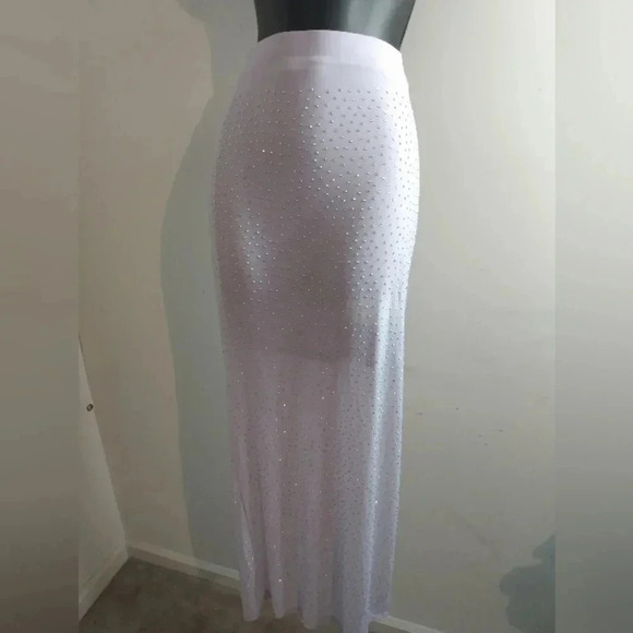 Large Long Light Purple Sheer Skirt With Iridescent Beads - Picture 3 of 3